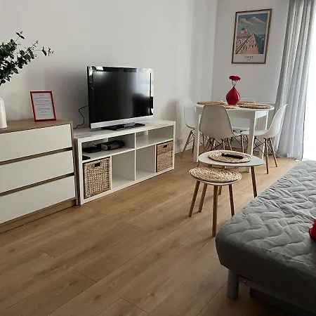 Apartment Przystan - 250 M From The *